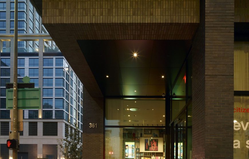 citizenM Los Angeles Downtown
